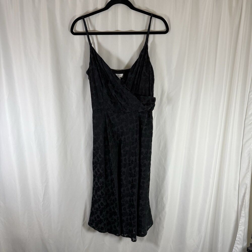Loft Silk Blend Midi Dress Women's 10 Black Vneck Spaghetti Strap Floral Adjusta